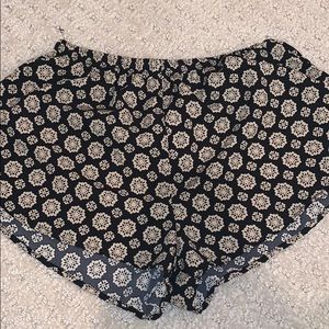 chico’s small flowy shorts